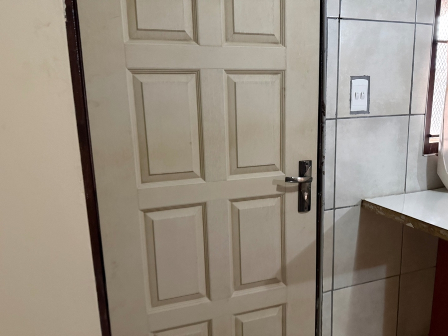 2 Bedroom Property for Sale in Ikageng North West